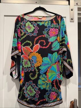 Trina Turk Black Floral Multicolor Swim Coverup size M